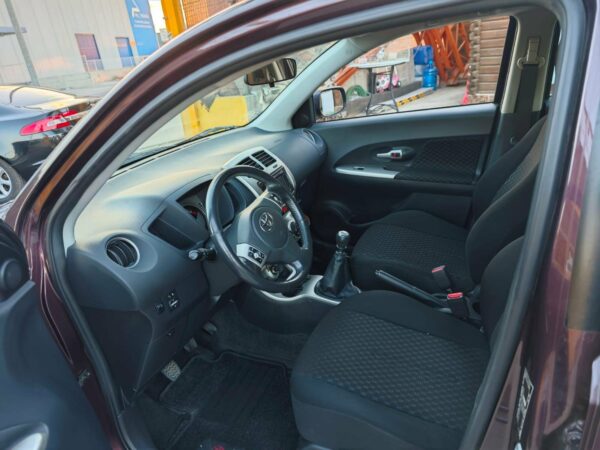 toyota urban cruiser - Imagen 6