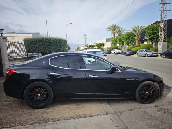 Maserati ghibli - Imagen 10