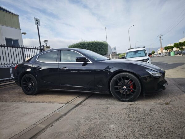 Maserati ghibli - Imagen 12