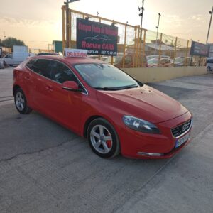 volvo v40
